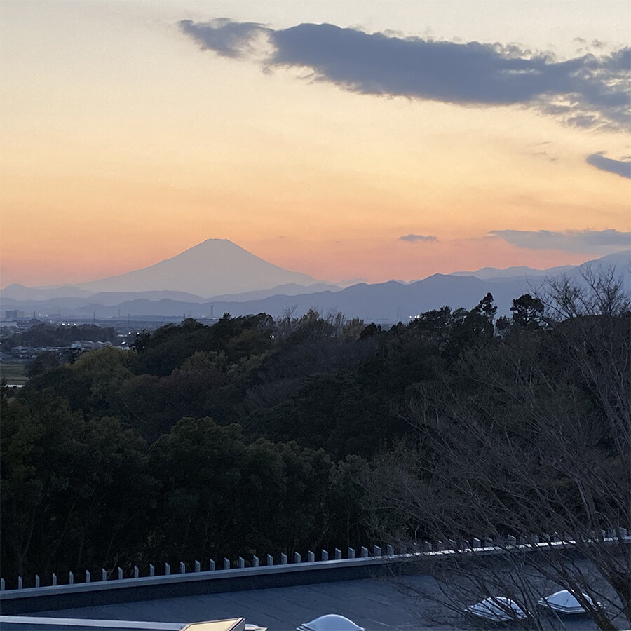 夕暮れの富士山